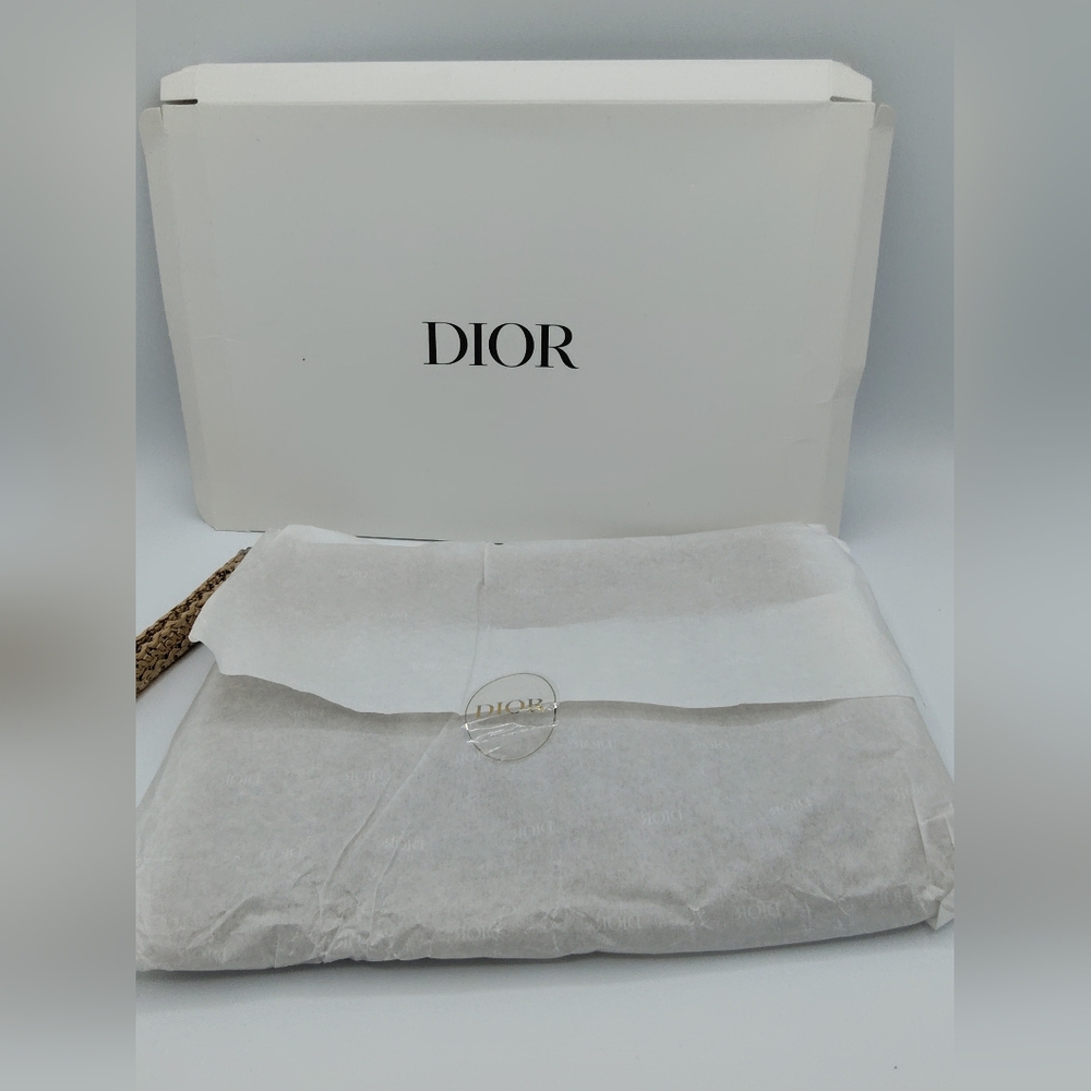DIOR Raffia Woven Trousse Pouch Wristlet Natural Straw Logo Cosmetic Bag NIB - Picture 5 of 7